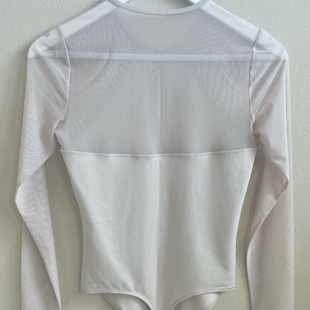 New! A&F Beige/Cream Bodysuit - Picture 3 of 4
